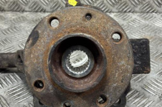 Pivot de moyeu avant gauche RENAULT CLIO 3