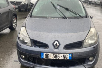 Pivot de moyeu avant gauche RENAULT CLIO 3