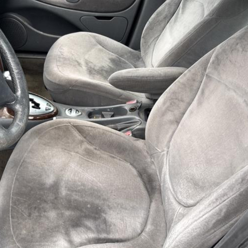 Poignee porte avant droit CITROEN C5 1 Photo n°15