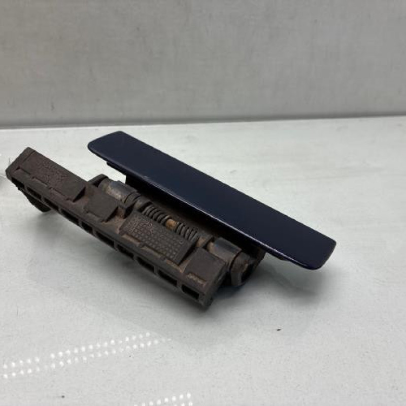 Poignee porte avant gauche PEUGEOT 306 Photo n°2