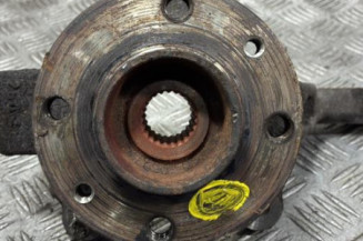 Pivot de moyeu avant droit RENAULT CLIO 3