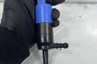 Pompe lave phares PEUGEOT 3008 1 Photo n°1