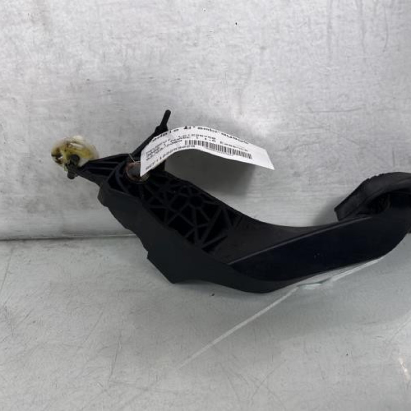 Pedale d'embrayage PEUGEOT 3008 1 Photo n°2