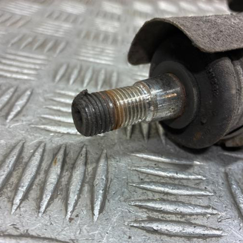 Pivot de moyeu avant gauche PEUGEOT 3008 1 Photo n°6