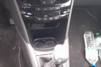 Pompe à carburant PEUGEOT 208 1