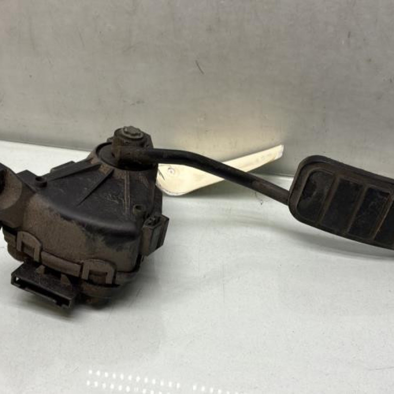 Pedale d'accelerateur RENAULT MASTER 2 Photo n°1