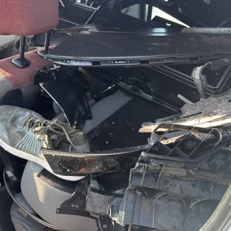 Pedale d'embrayage RENAULT MODUS Photo n°15