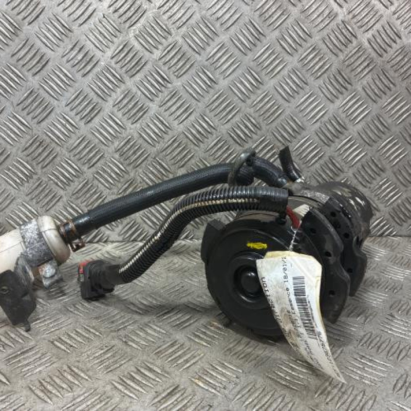 Pompe de direction CITROEN SAXO Photo n°1