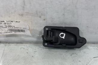 Poignee interieur avant droit CITROEN SAXO
