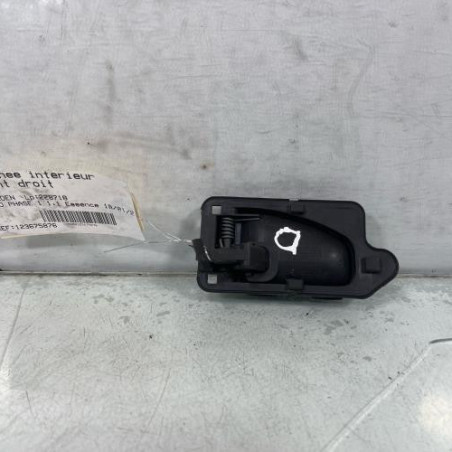 Poignee interieur avant droit CITROEN SAXO