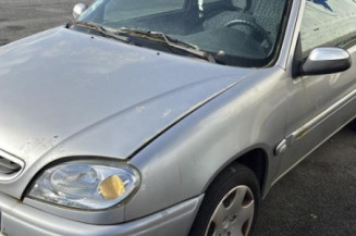 Poignee interieur avant droit CITROEN SAXO