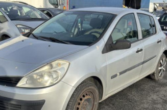 Pivot de moyeu avant gauche RENAULT CLIO 3