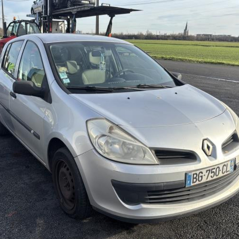 Pivot de moyeu avant gauche RENAULT CLIO 3 Photo n°6