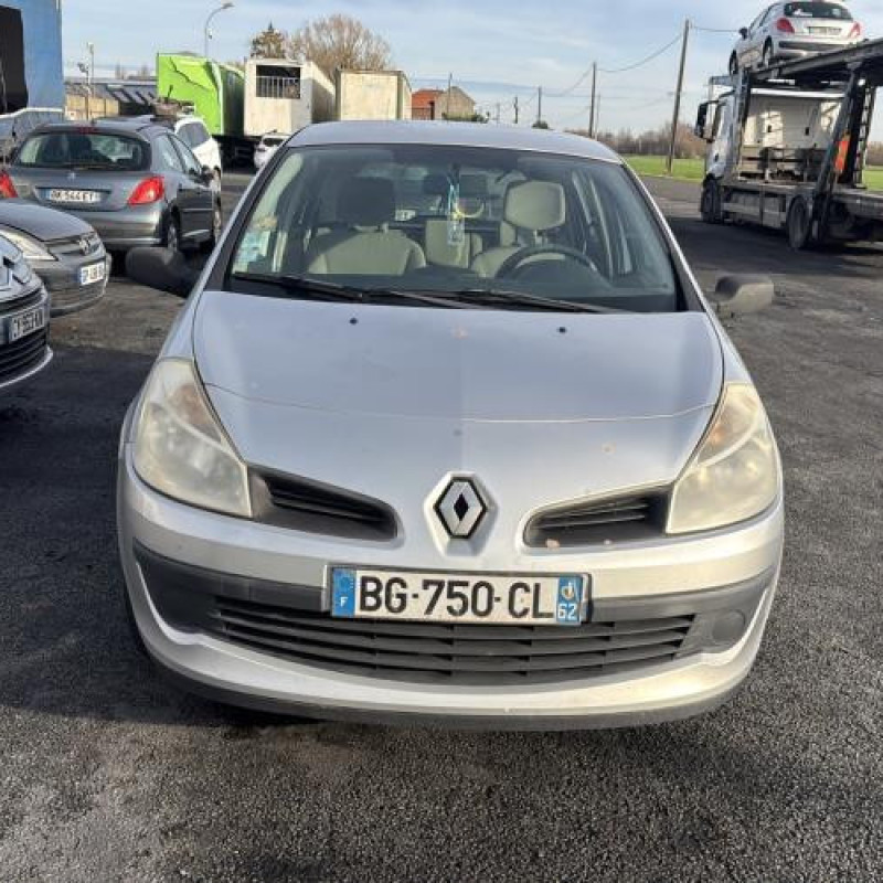 Pivot de moyeu avant gauche RENAULT CLIO 3 Photo n°12