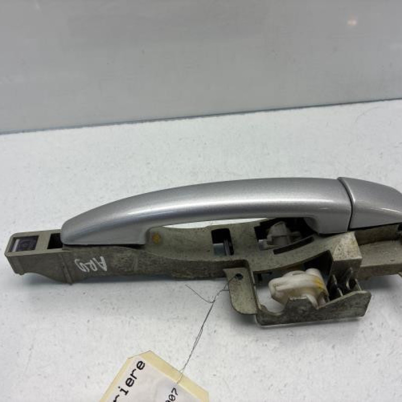 Poignee porte arriere droit PEUGEOT 407 Photo n°1