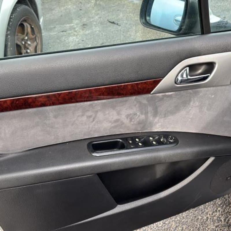 Poignee porte arriere droit PEUGEOT 407 Photo n°16