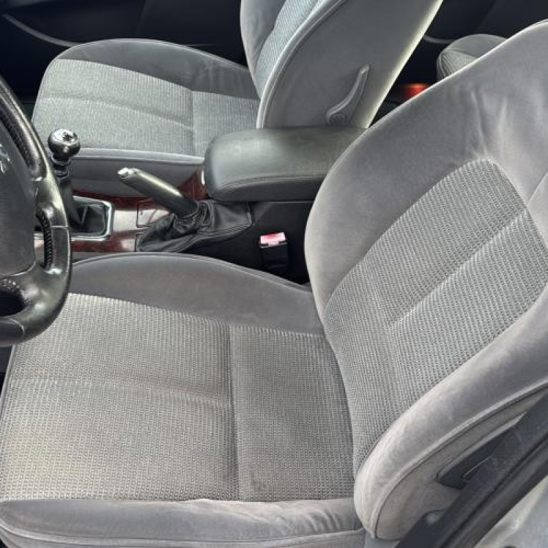 Poignee porte arriere droit PEUGEOT 407 Photo n°18