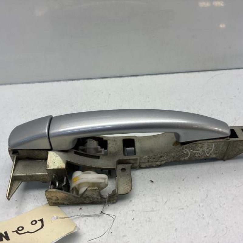 Poignee porte arriere gauche PEUGEOT 407 Photo n°3