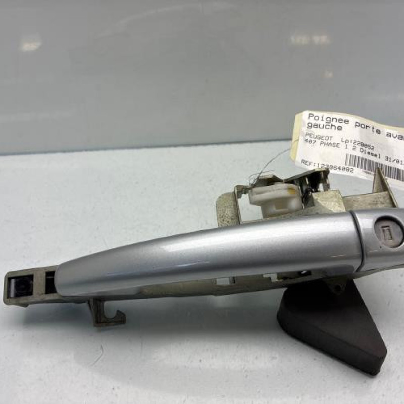 Poignee porte avant gauche PEUGEOT 407 Photo n°1