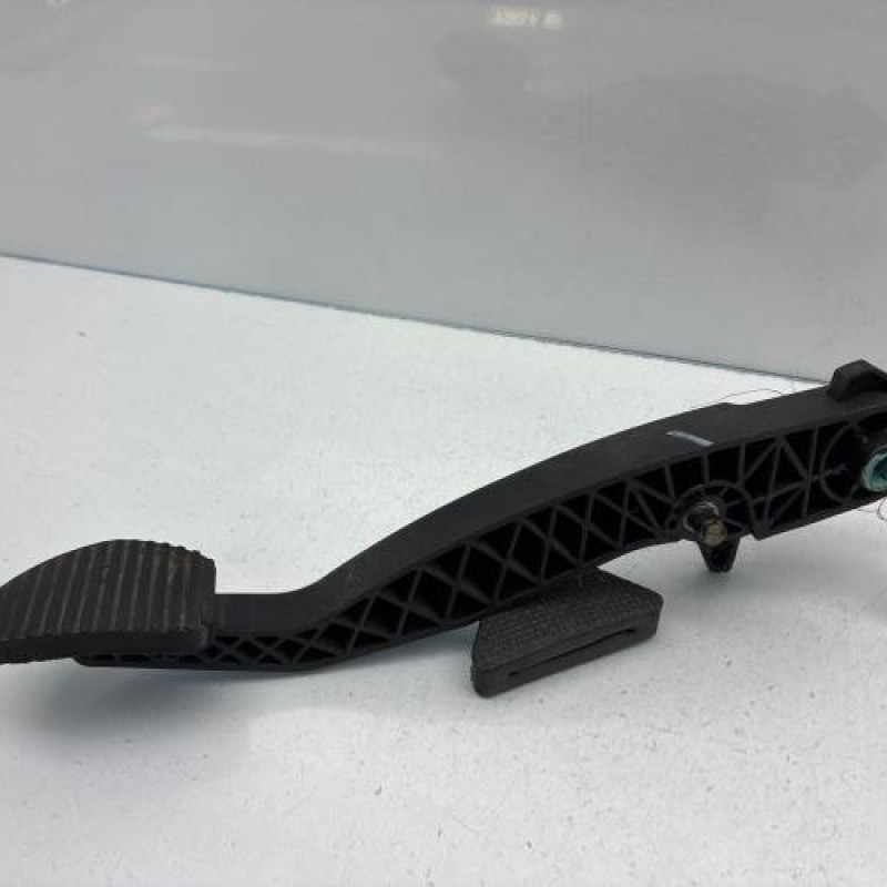 Pedale d'embrayage PEUGEOT 407 Photo n°1