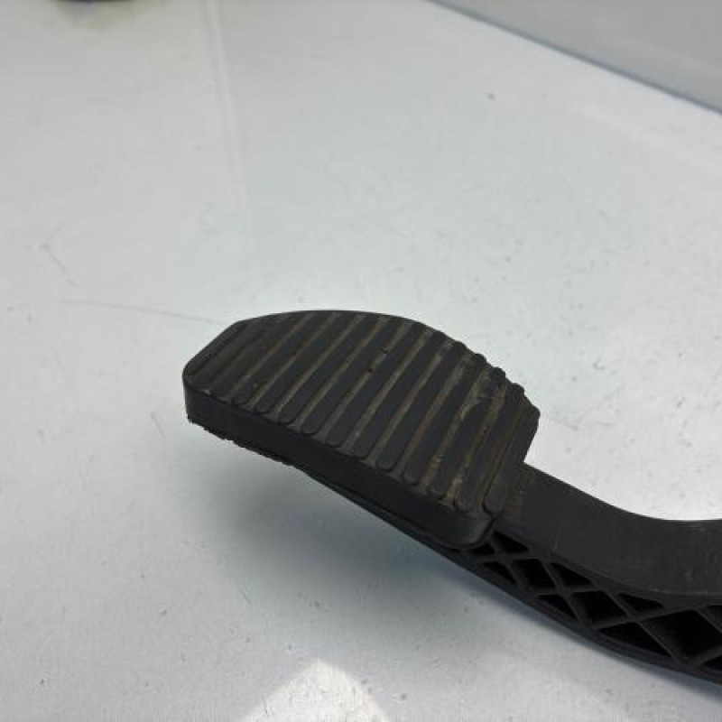 Pedale d'embrayage PEUGEOT 407 Photo n°2