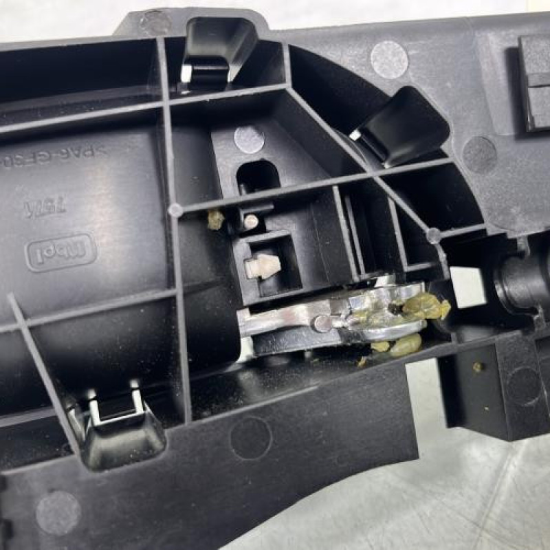 Poignee interieur arriere gauche CITROEN C4 PICASSO 2 Photo n°3