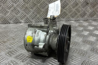 Pompe de direction DACIA SANDERO 1 Photo n°1