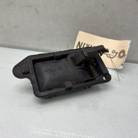 Poignee interieur avant droit PEUGEOT 106