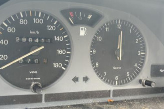 Poignee interieur avant gauche PEUGEOT 106