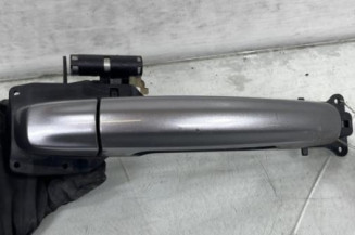 Poignee porte avant droit SUZUKI SWIFT 4 Photo n°1