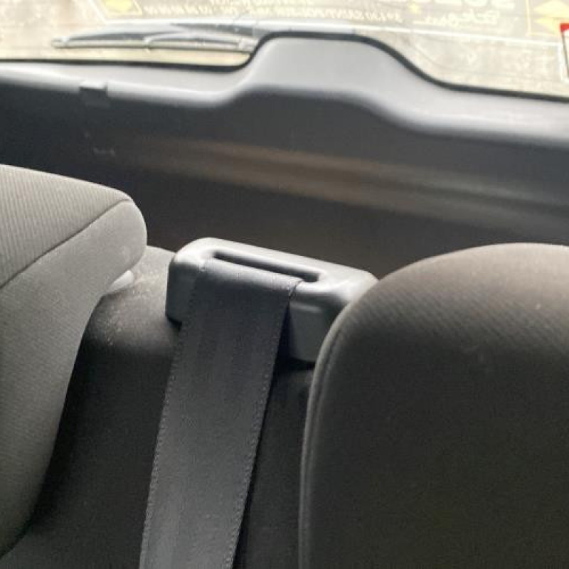 Poignee porte avant droit SUZUKI SWIFT 4 Photo n°16