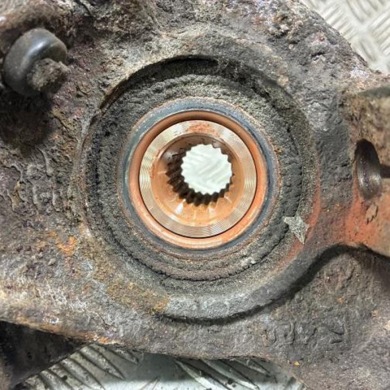 Pivot de moyeu avant droit RENAULT MEGANE 1 Photo n°4