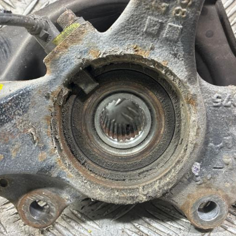 Pivot de moyeu avant droit OPEL CORSA E Photo n°4