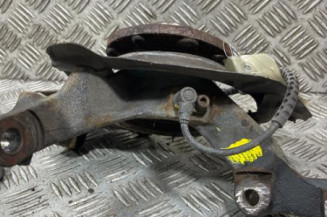 Pivot de moyeu avant gauche OPEL CORSA E