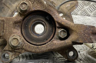 Pivot de moyeu avant gauche SUZUKI BALENO 2