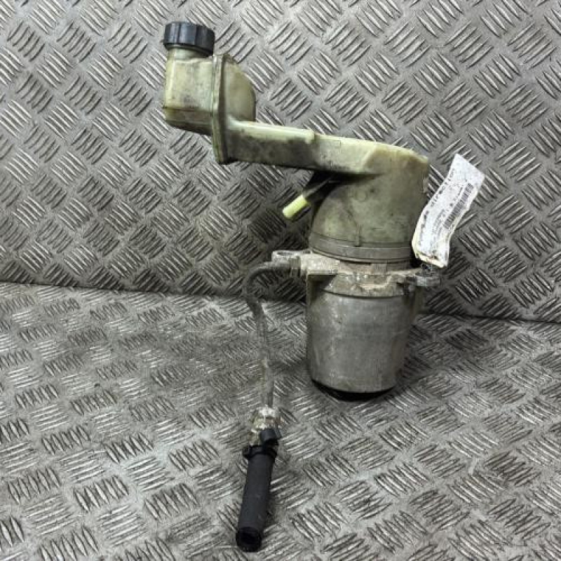 Pompe de direction FORD FUSION Photo n°1