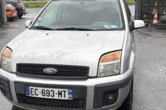 Pompe de direction FORD FUSION