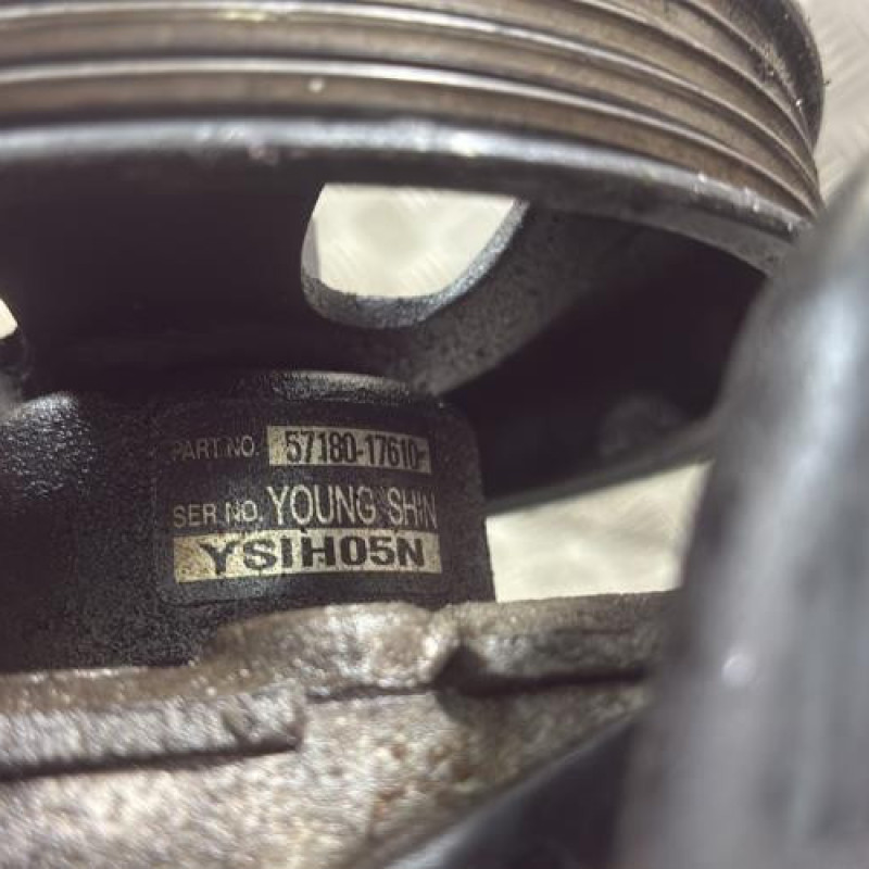 Pompe de direction HYUNDAI MATRIX Photo n°7