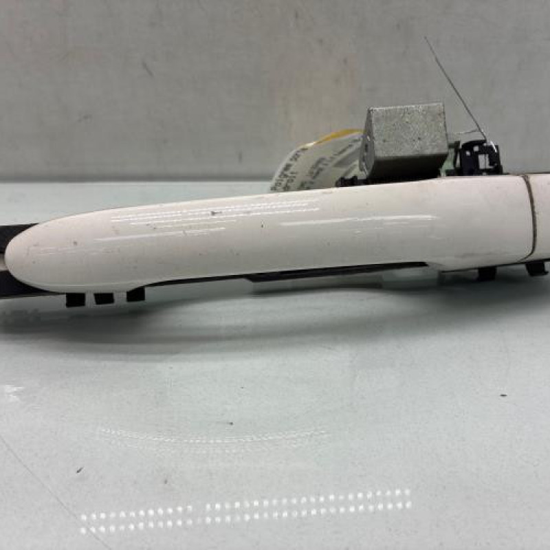 Poignee porte avant droit FORD KA 2 Photo n°1