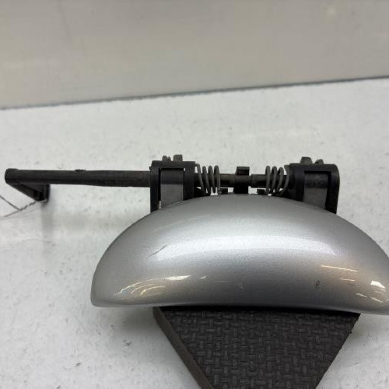 Poignee porte avant droit PEUGEOT 206 Photo n°1