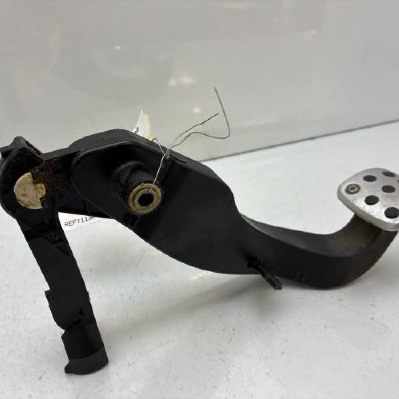 Pedale d'embrayage PEUGEOT 206 Photo n°4