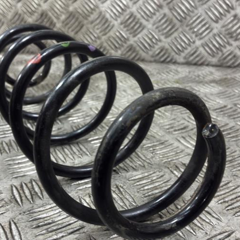 Ressort de suspension arriere droit PEUGEOT 208 2 Photo n°3