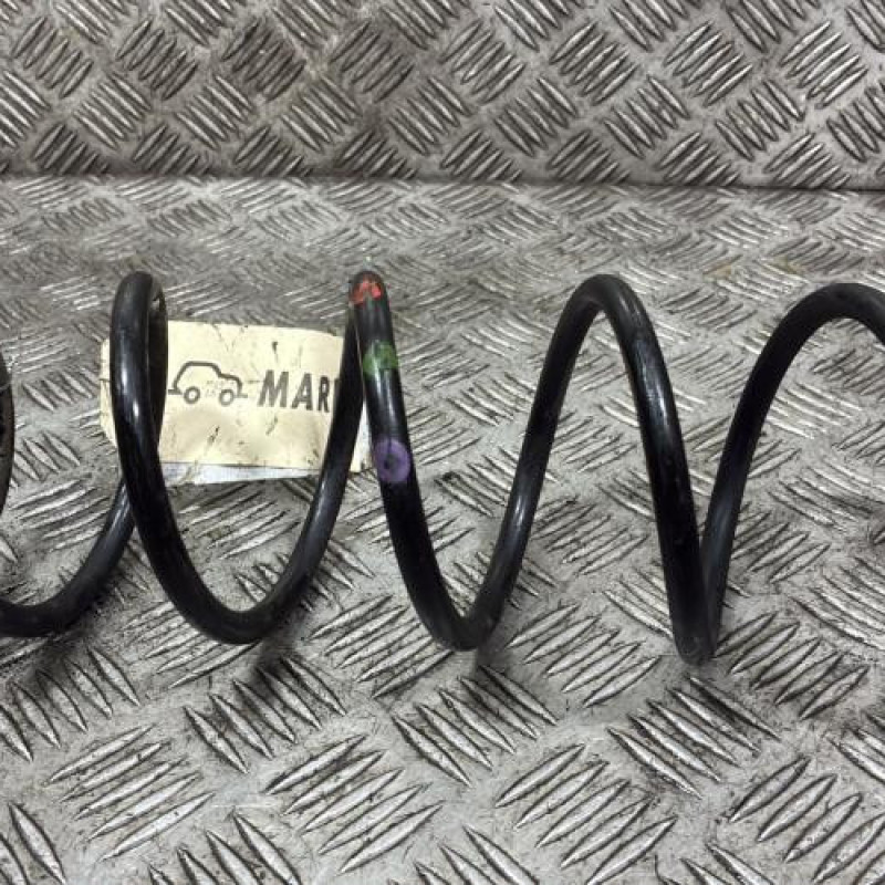 Ressort de suspension arriere gauche PEUGEOT 208 2 Photo n°1