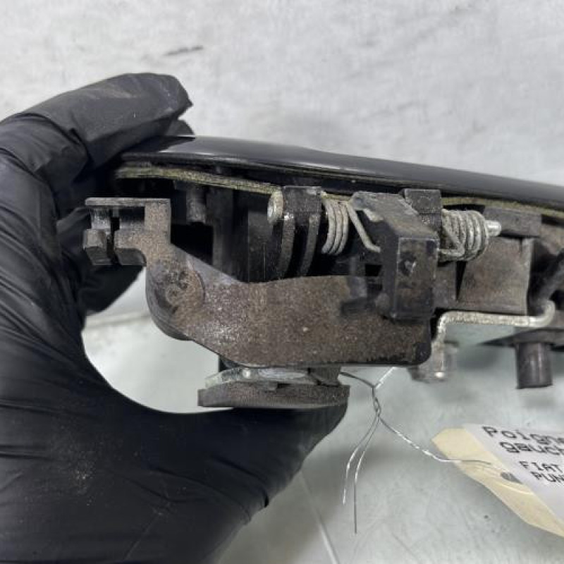 Poignee porte arriere gauche FIAT PUNTO EVO 3 Photo n°3