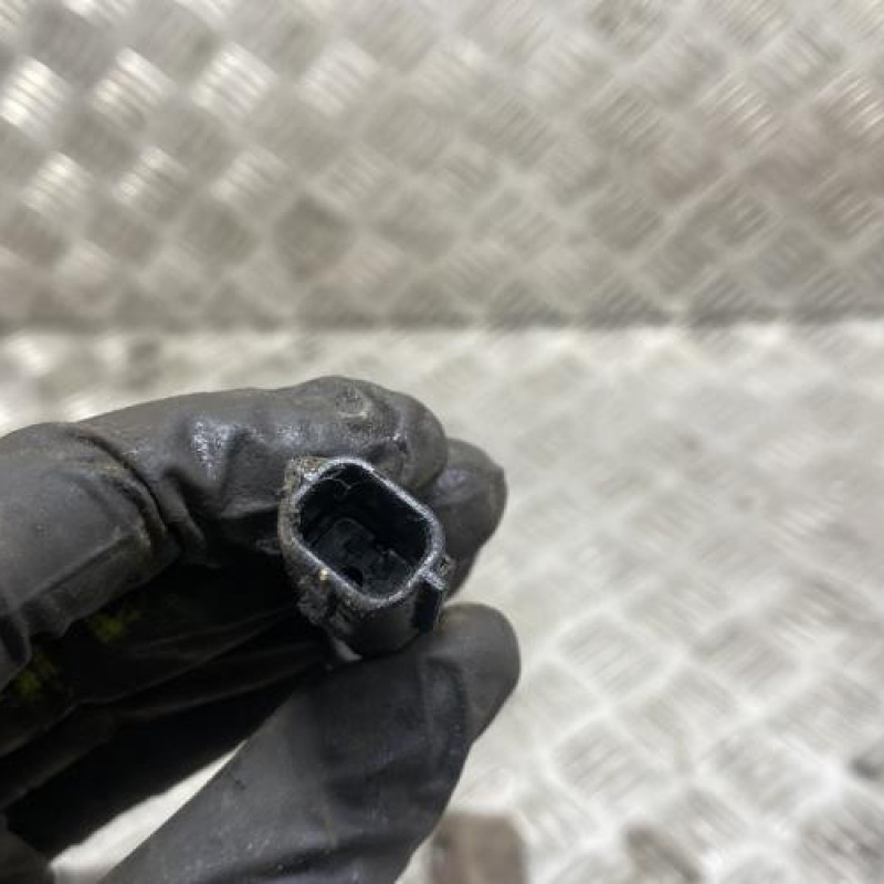 Pivot de moyeu avant droit RENAULT CLIO 3 Photo n°3