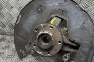 Pivot de moyeu avant droit PEUGEOT 508 1 SW Photo n°1