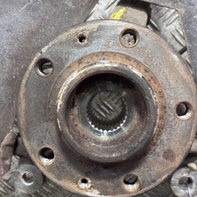 Pivot de moyeu avant droit PEUGEOT 508 1 SW Photo n°2