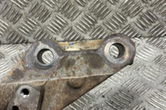 Pivot de moyeu avant droit PEUGEOT 508 1 SW