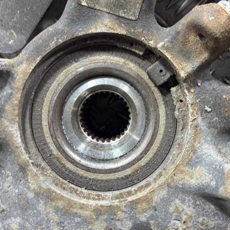 Pivot de moyeu avant gauche PEUGEOT 508 1 SW Photo n°4