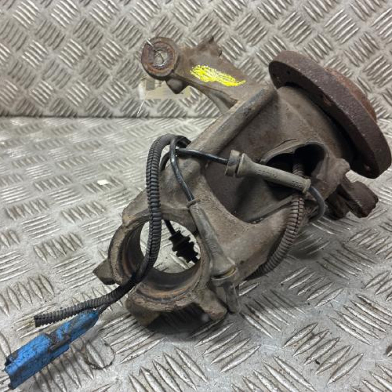 Pivot de moyeu avant gauche PEUGEOT 208 1 Photo n°5